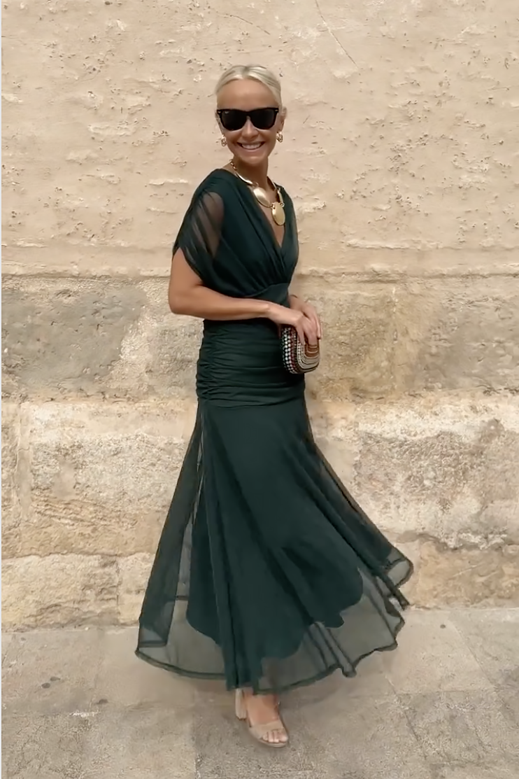 Gradient V Neck Pleated Maxi Dress
