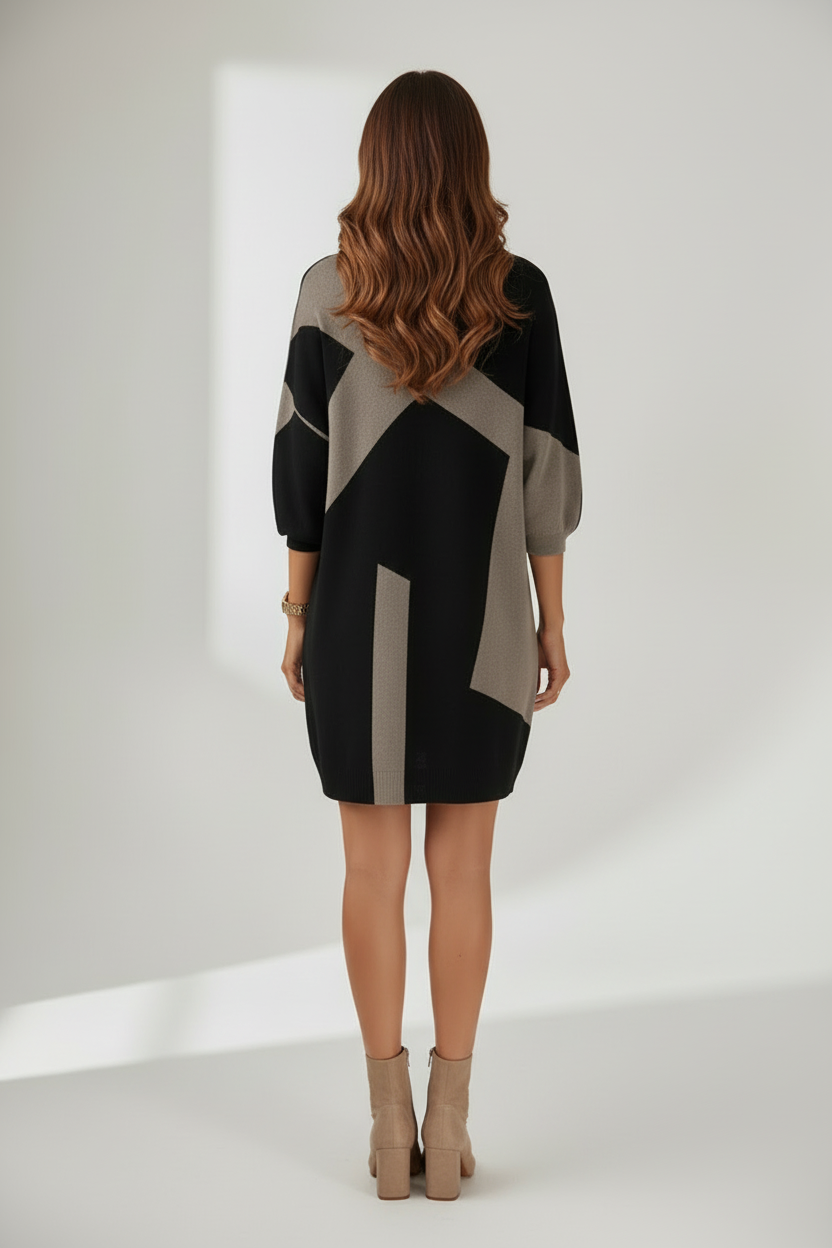 Loose Fit Womens Dress with Short Sleeves and Straight Hem