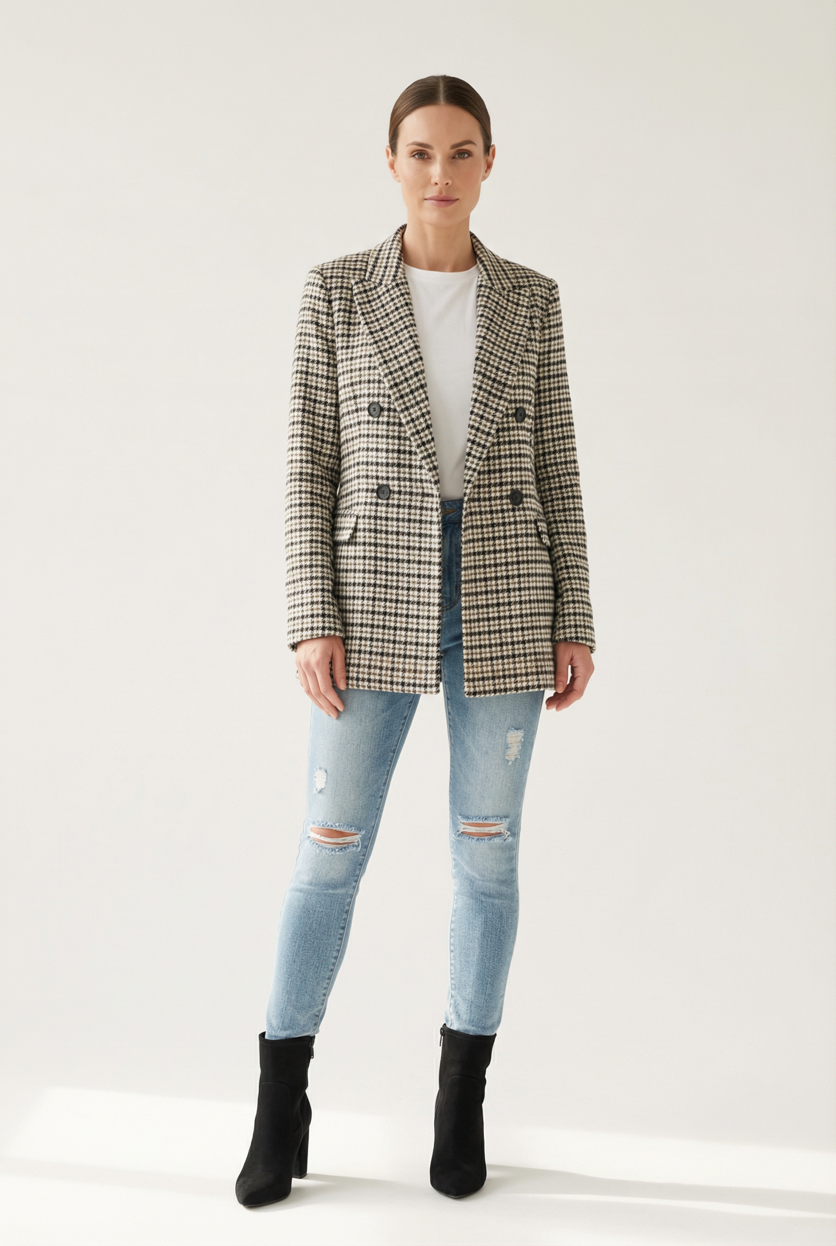 Tailored Checked Blazer with Notched Lapel Silhouette