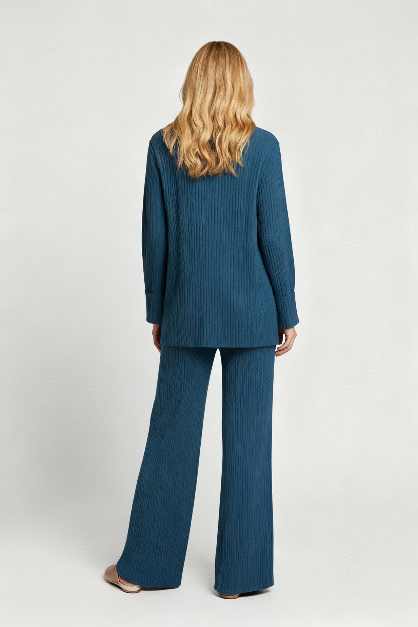 Two Piece Lounge Set Women Relaxed Fit Minimalist Style