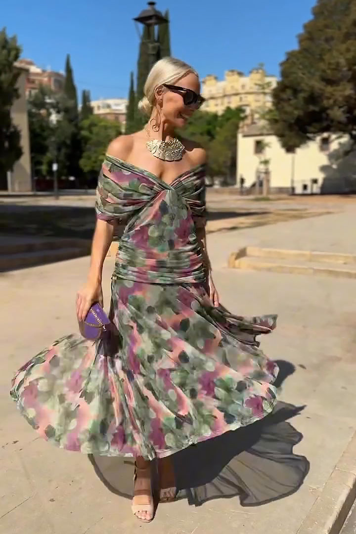 Gradient V Neck Pleated Maxi Dress