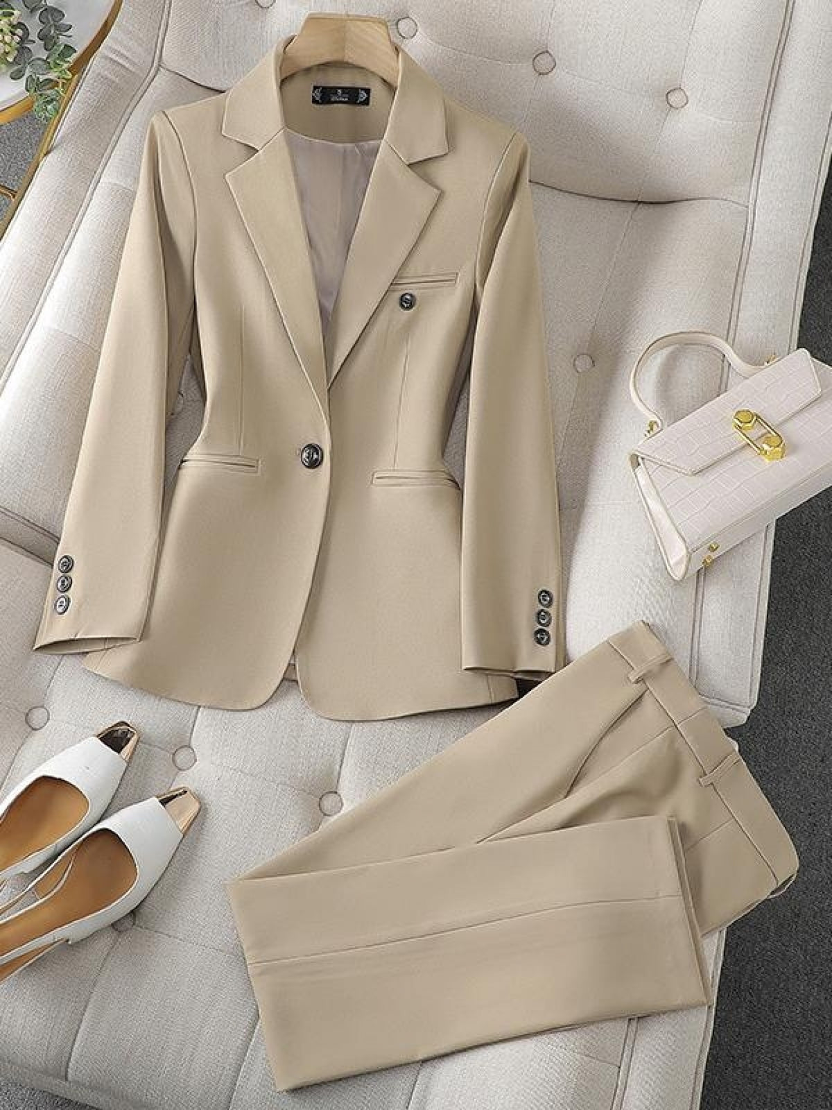 Women's Single-Button Blazer and Slim-Leg Trousers Set
