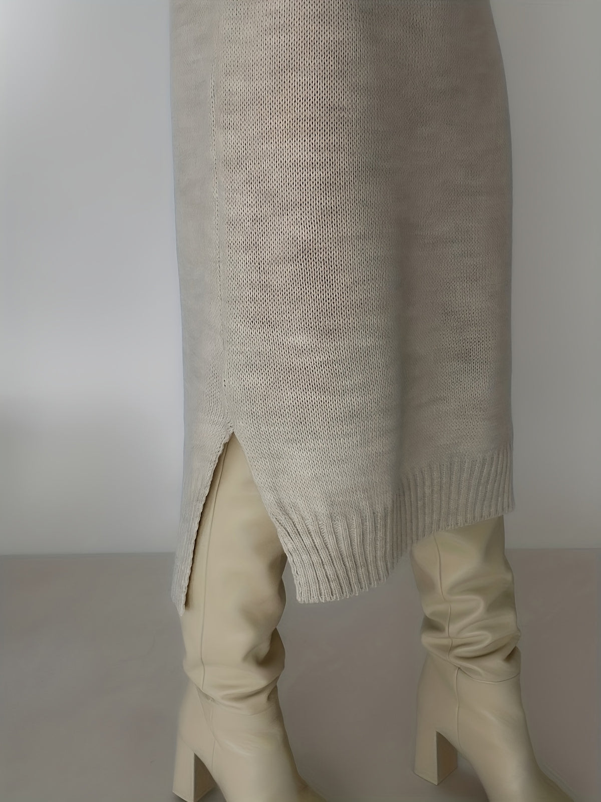 Women's Oversized V-Neck Knit Midi Dress