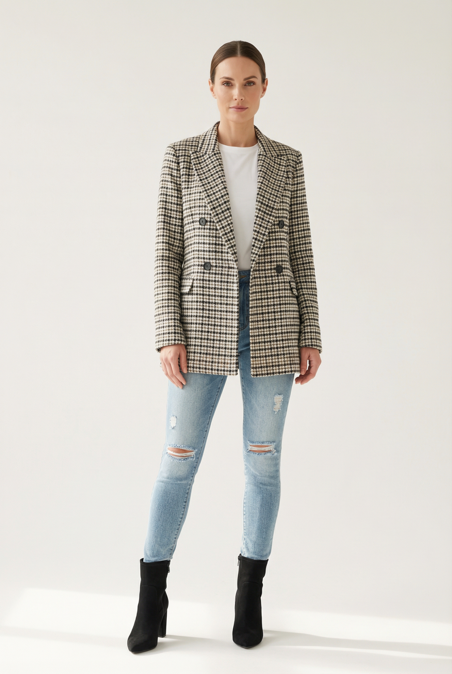 Tailored Checked Blazer with Notched Lapel Silhouette