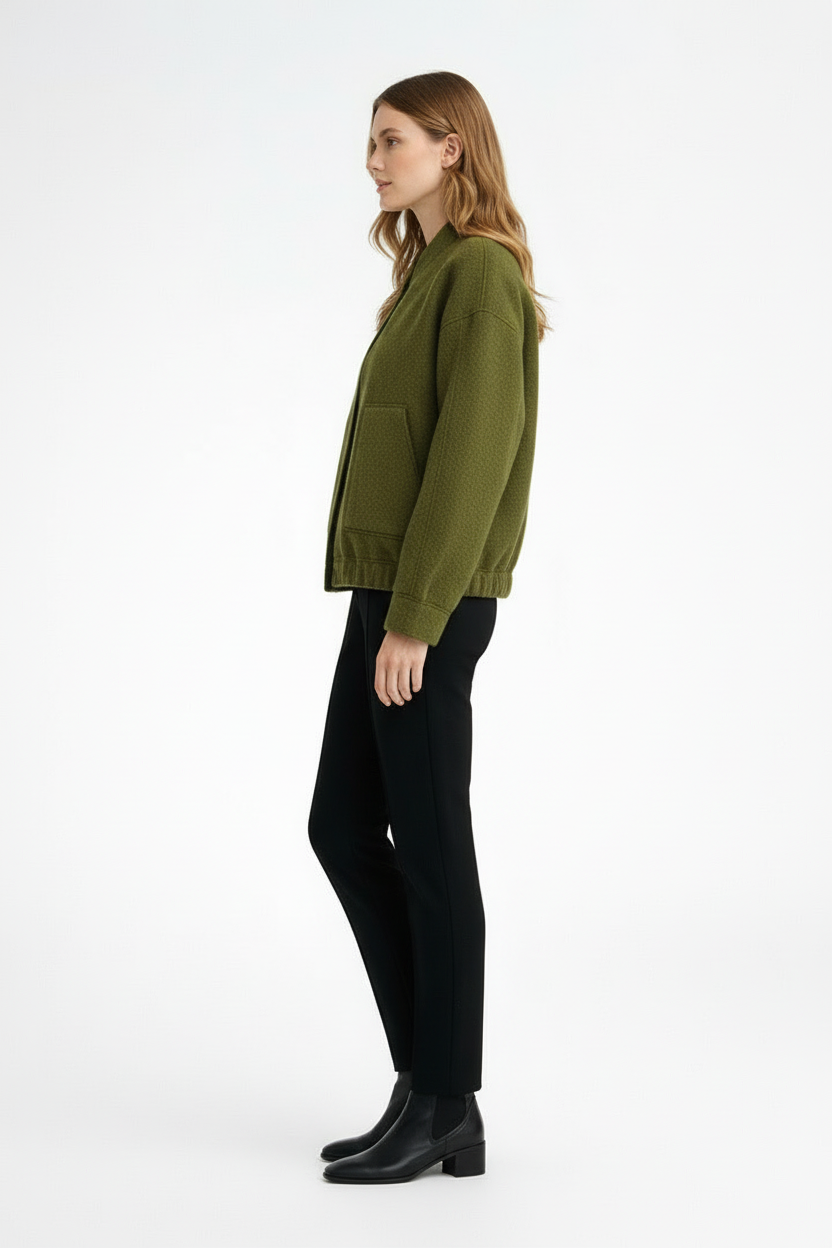 Women’s Structured Bomber Jacket with Close-Fit Profile