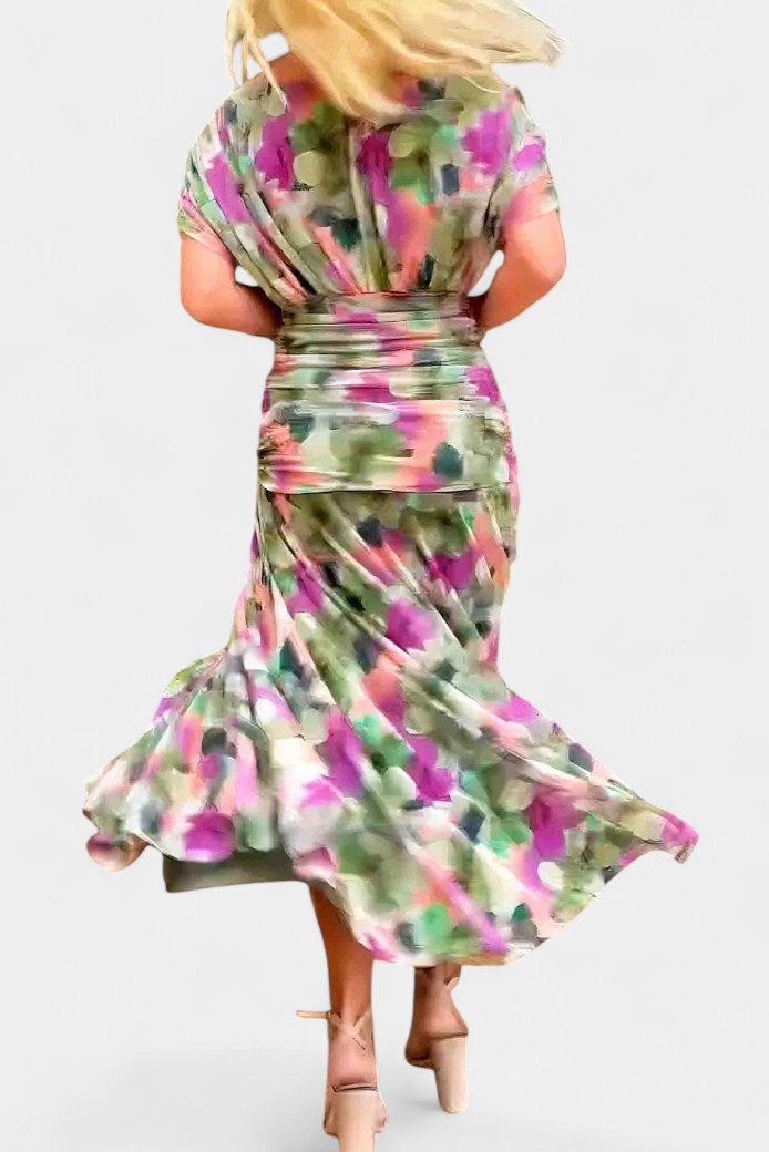 Elegant Pleated Maxi Dress